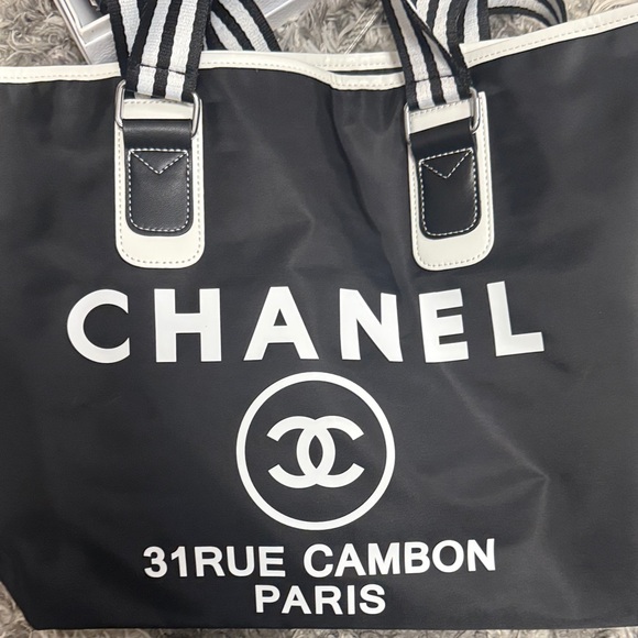 CHANEL Black and White Logo Tote - Picture 1 of 1